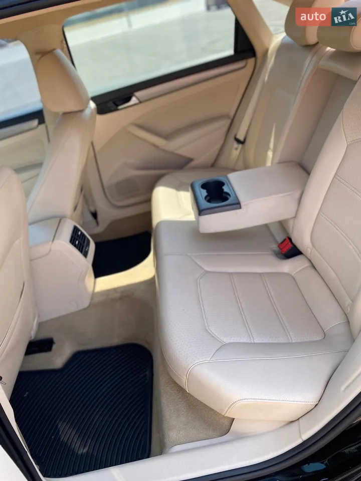 2015 Volkswagen Passat - мініатюра 17
