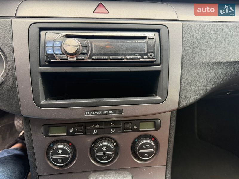 Седан Volkswagen Passat 2008 в Киеве