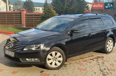 Універсал Volkswagen Passat 2011 в Львові