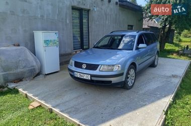 Універсал Volkswagen Passat 1999 в Ужгороді