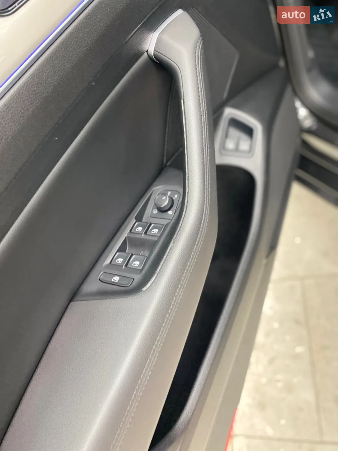 2017 Volkswagen Passat - мініатюра 30