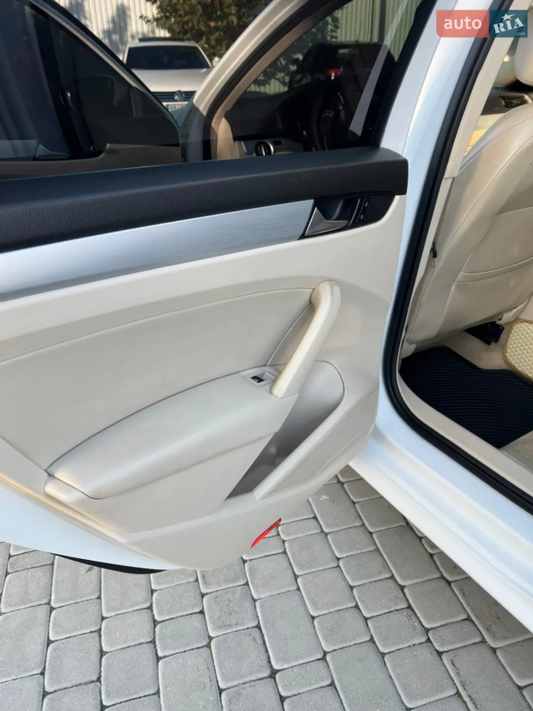 2012 Volkswagen Passat - мініатюра 11
