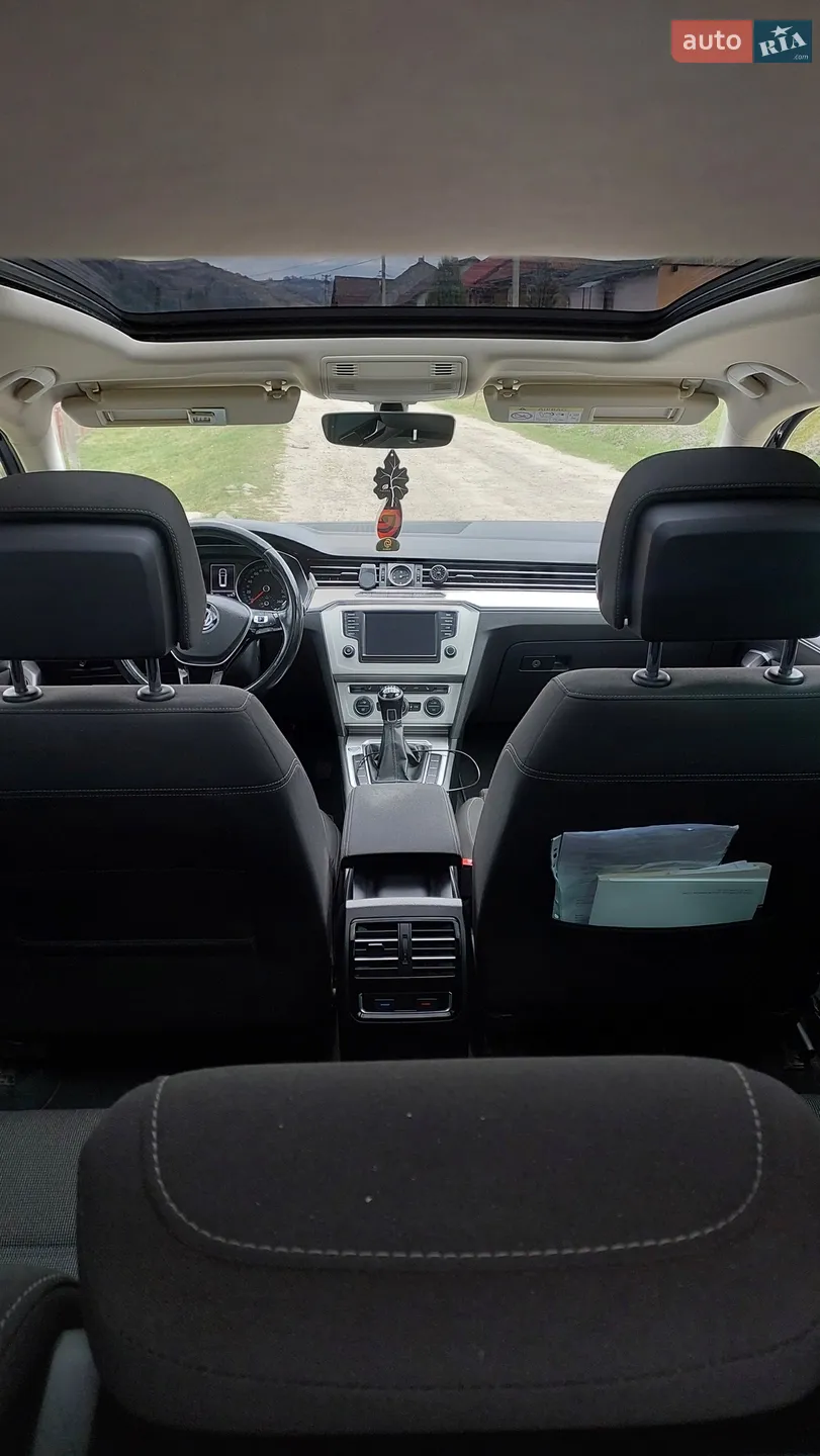 2016 Volkswagen Passat - мініатюра 2