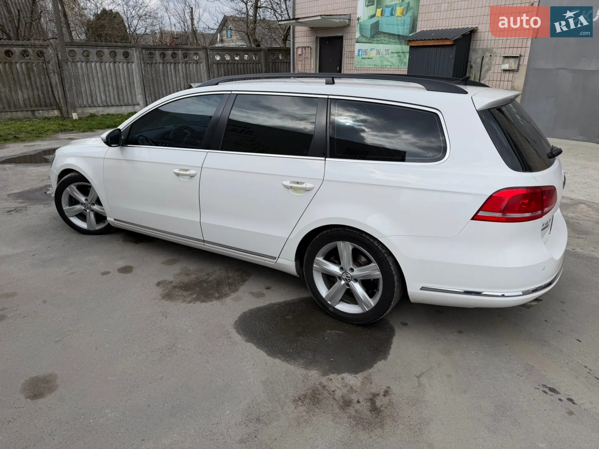 2010 Volkswagen Passat - мініатюра 2