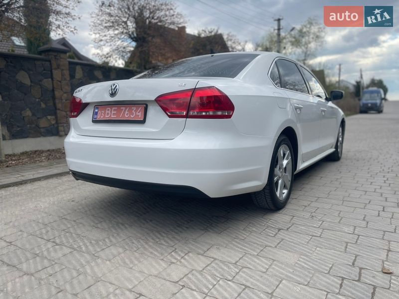 Седан Volkswagen Passat 2013 в Луцке