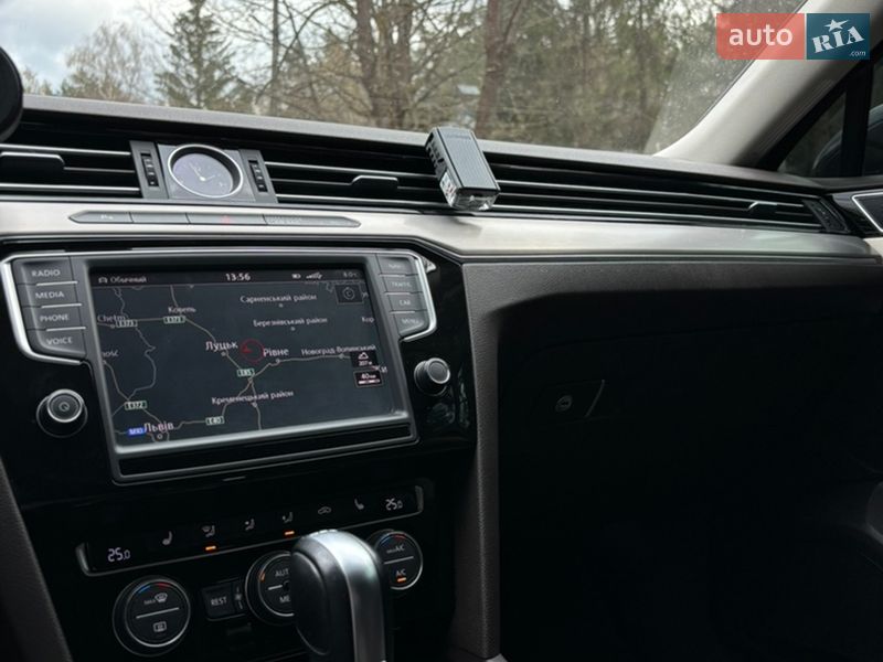 Универсал Volkswagen Passat 2016 в Ровно