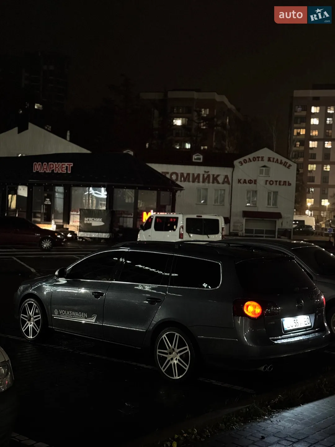 2010 Volkswagen Passat - мініатюра 4