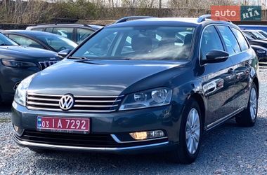 Универсал Volkswagen Passat 2012 в Ровно