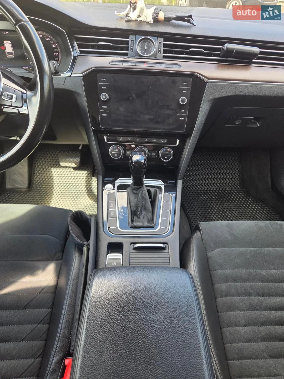 2017 Volkswagen Passat - мініатюра 13