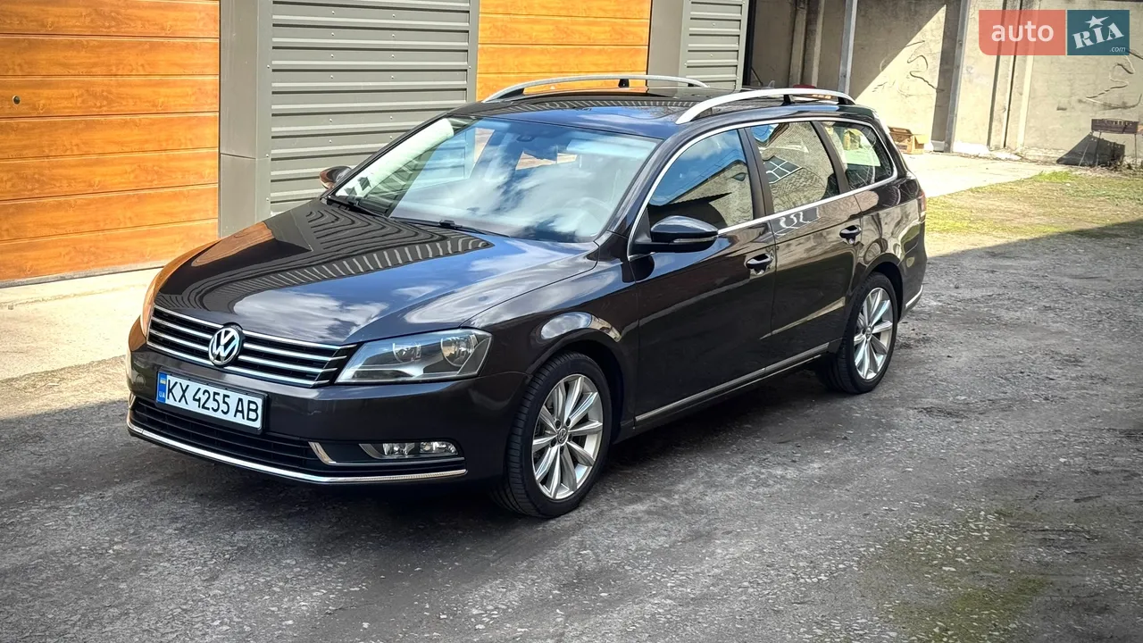 2010 Volkswagen Passat - мініатюра 5