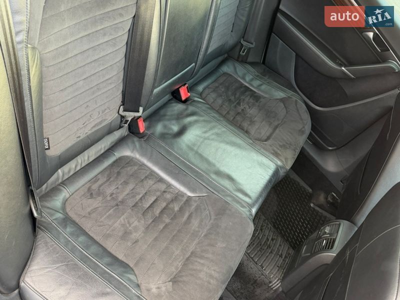 Седан Volkswagen Passat 2011 в Киеве