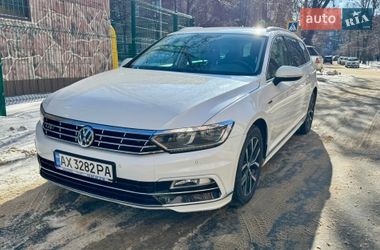 Універсал Volkswagen Passat 2017 в Харкові