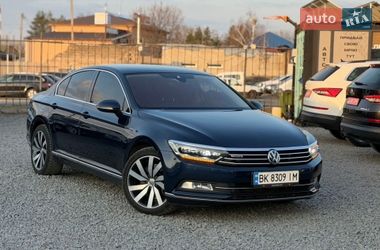 Седан Volkswagen Passat 2016 в Сарнах