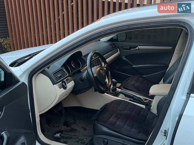 Седан Volkswagen Passat 2015 в Черкасах