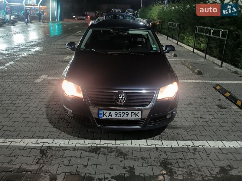 Универсал Volkswagen Passat 2006 в Киеве