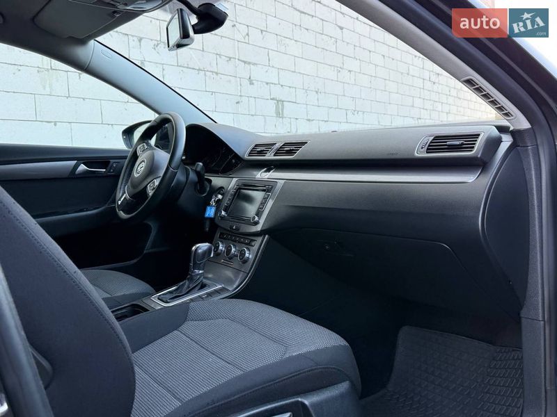 Универсал Volkswagen Passat 2014 в Стрые