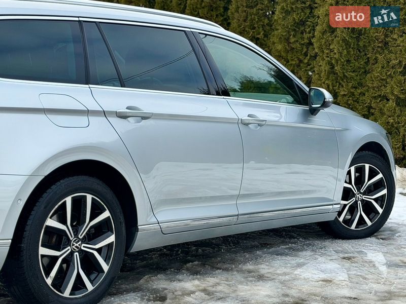 Универсал Volkswagen Passat 2021 в Луцке