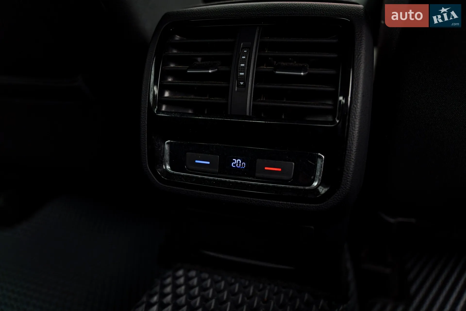 2019 Volkswagen Passat - мініатюра 20