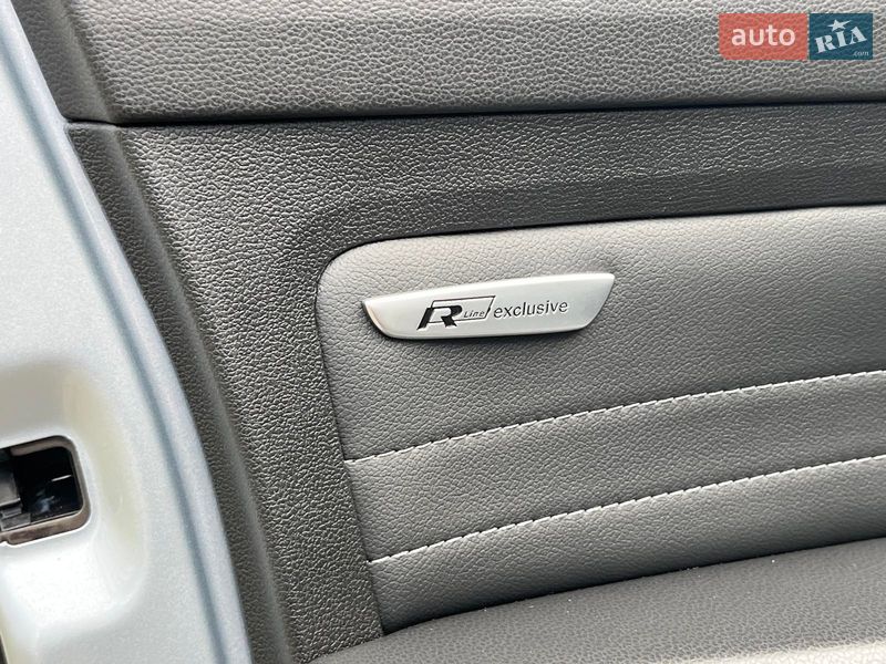 Универсал Volkswagen Passat 2022 в Киеве