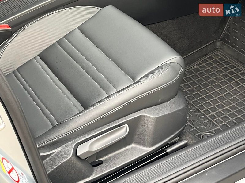 Универсал Volkswagen Passat 2022 в Киеве