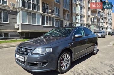 Седан Volkswagen Passat 2010 в Киеве