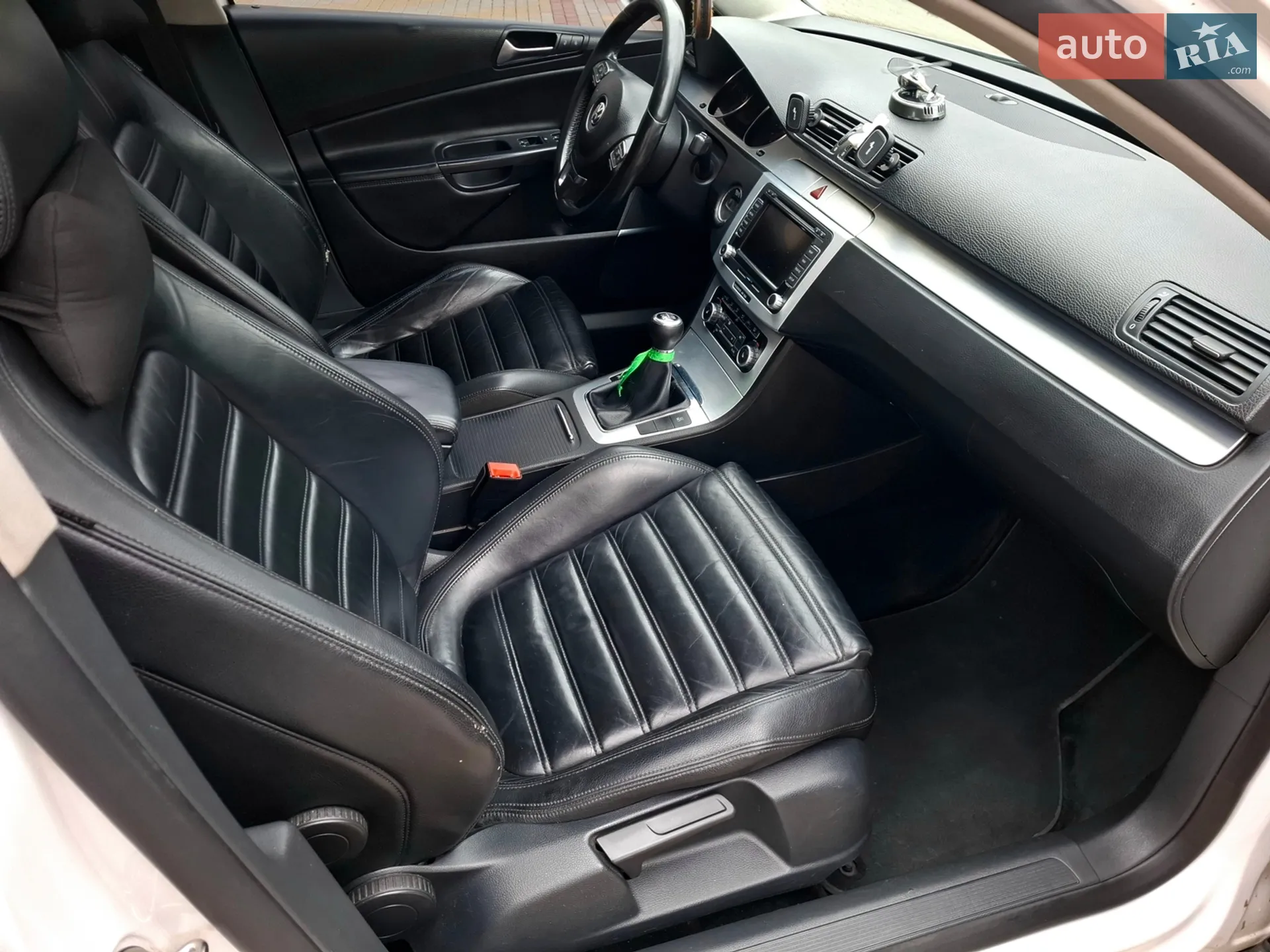 2010 Volkswagen Passat - мініатюра 20