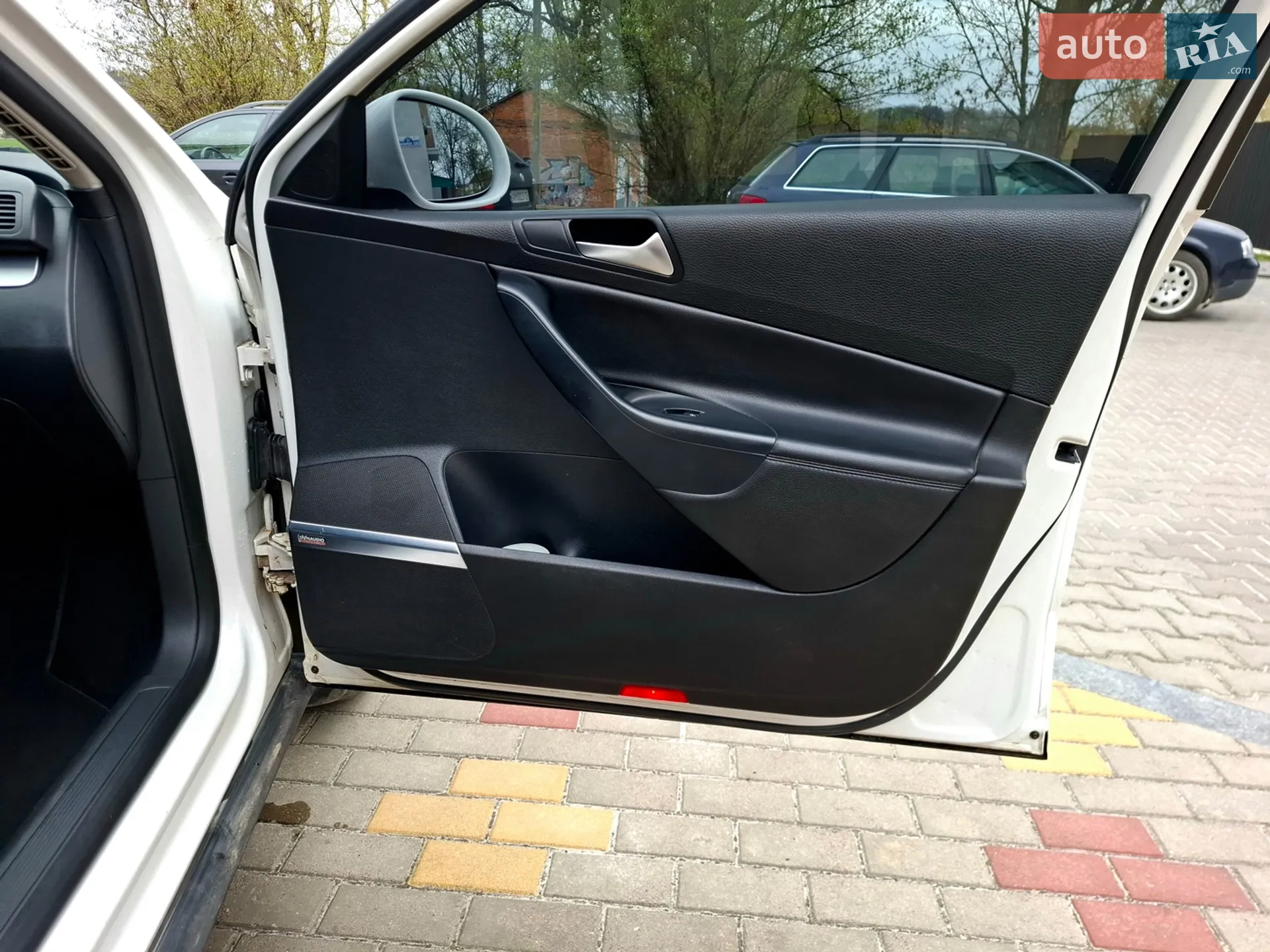 2010 Volkswagen Passat - мініатюра 22