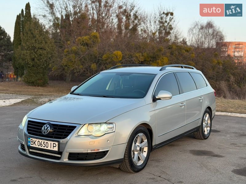 Универсал Volkswagen Passat 2009 в Ровно