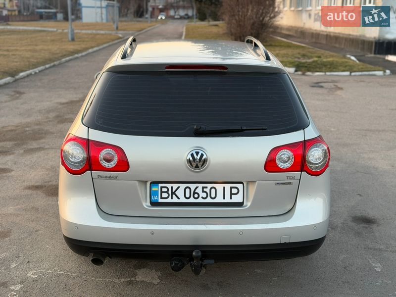 Универсал Volkswagen Passat 2009 в Ровно
