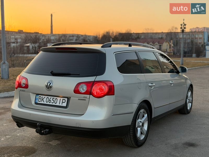 Универсал Volkswagen Passat 2009 в Ровно