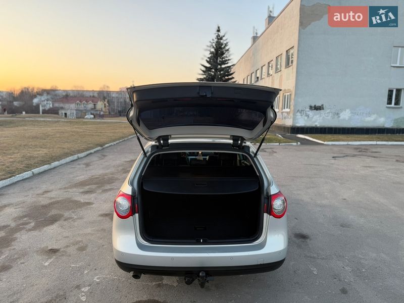 Универсал Volkswagen Passat 2009 в Ровно