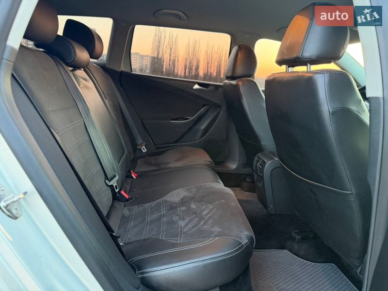 Универсал Volkswagen Passat 2009 в Ровно