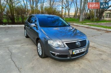 Седан Volkswagen Passat 2008 в Миргороде