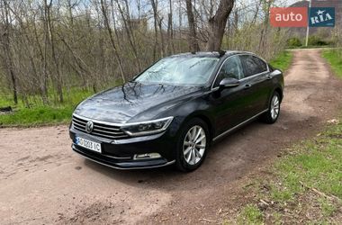 Седан Volkswagen Passat 2015 в Кривом Роге