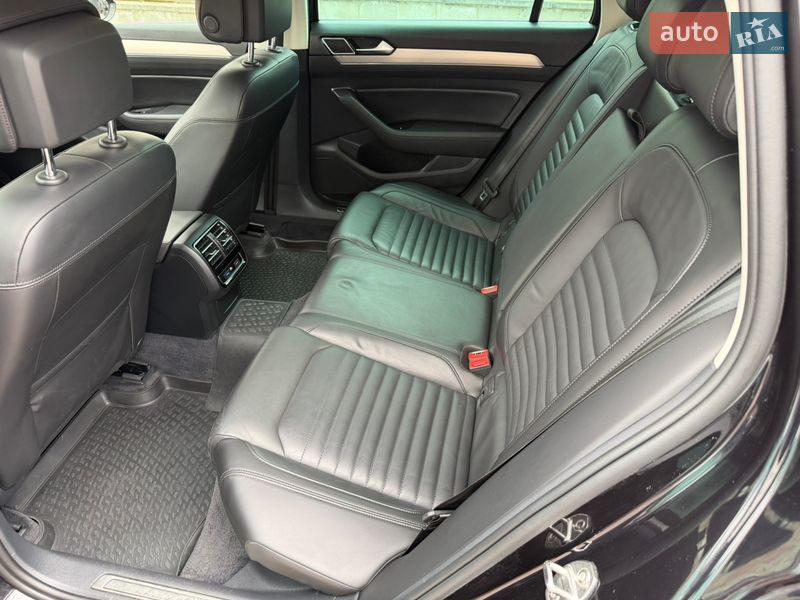 Универсал Volkswagen Passat 2016 в Ровно