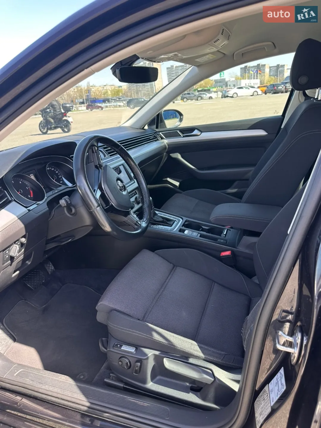 2017 Volkswagen Passat - мініатюра 9