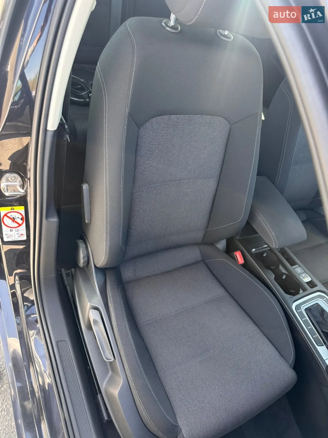 2017 Volkswagen Passat - мініатюра 31