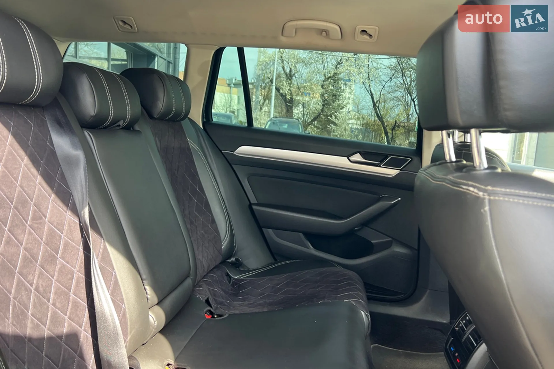 2015 Volkswagen Passat - мініатюра 20