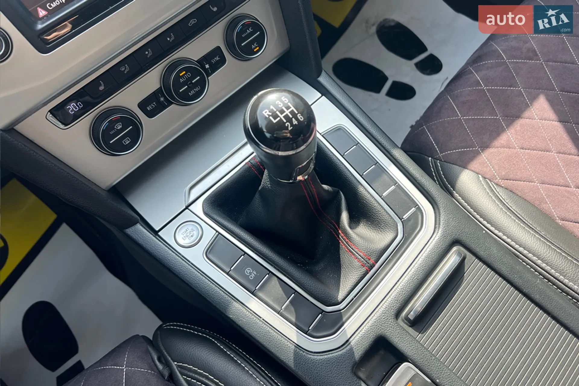 2015 Volkswagen Passat - мініатюра 21