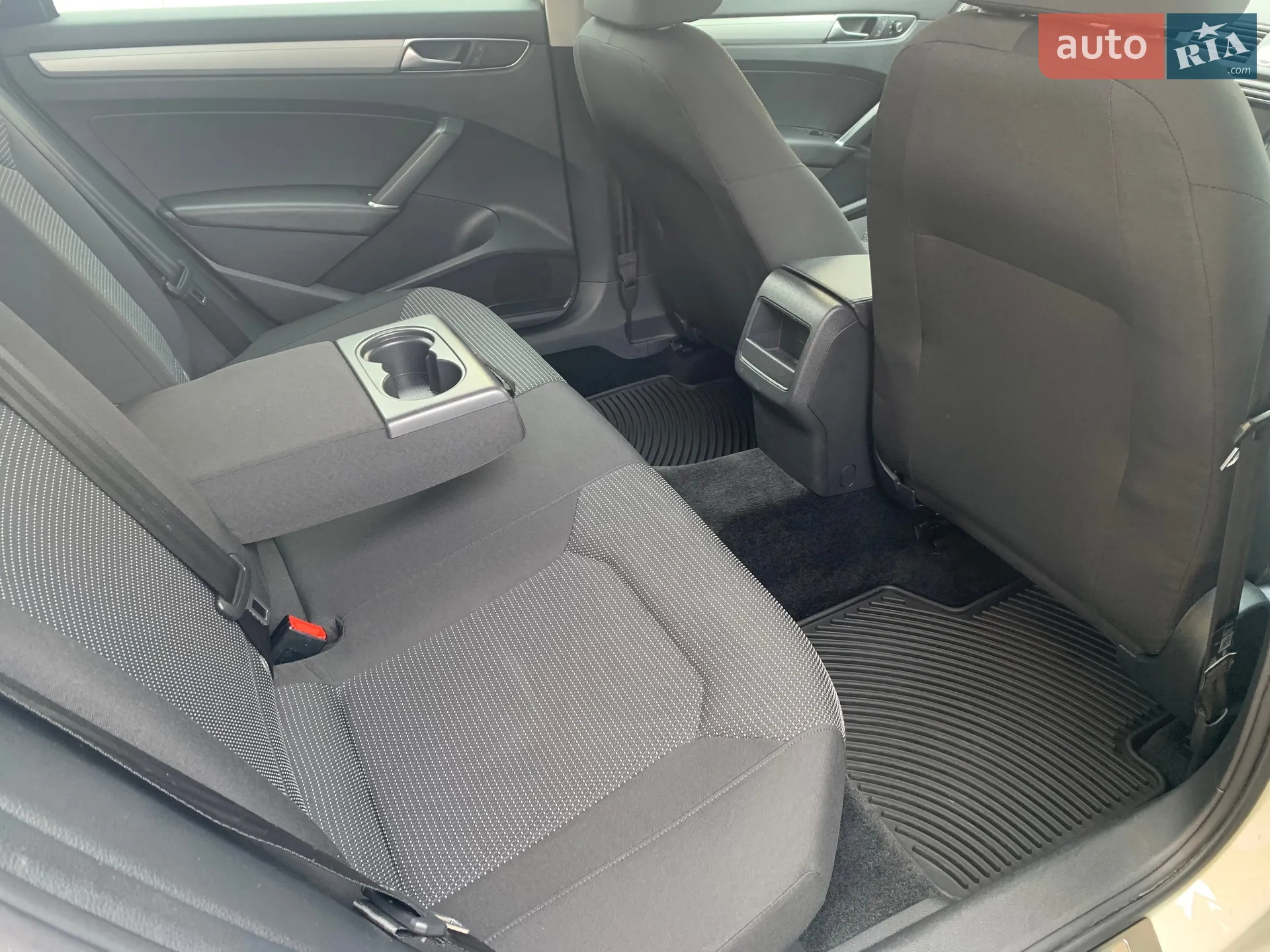 2016 Volkswagen Passat - мініатюра 6