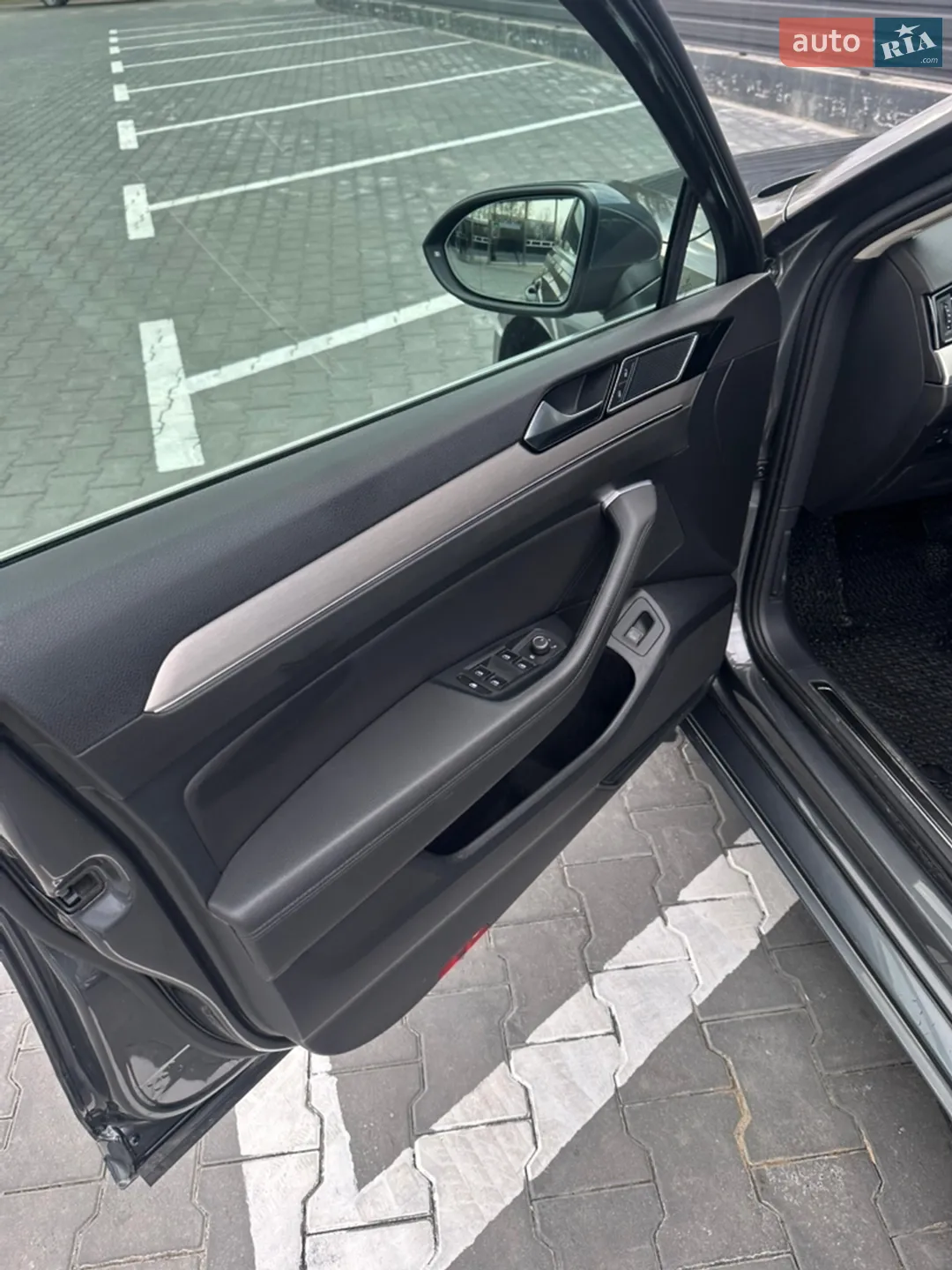 2017 Volkswagen Passat - мініатюра 30