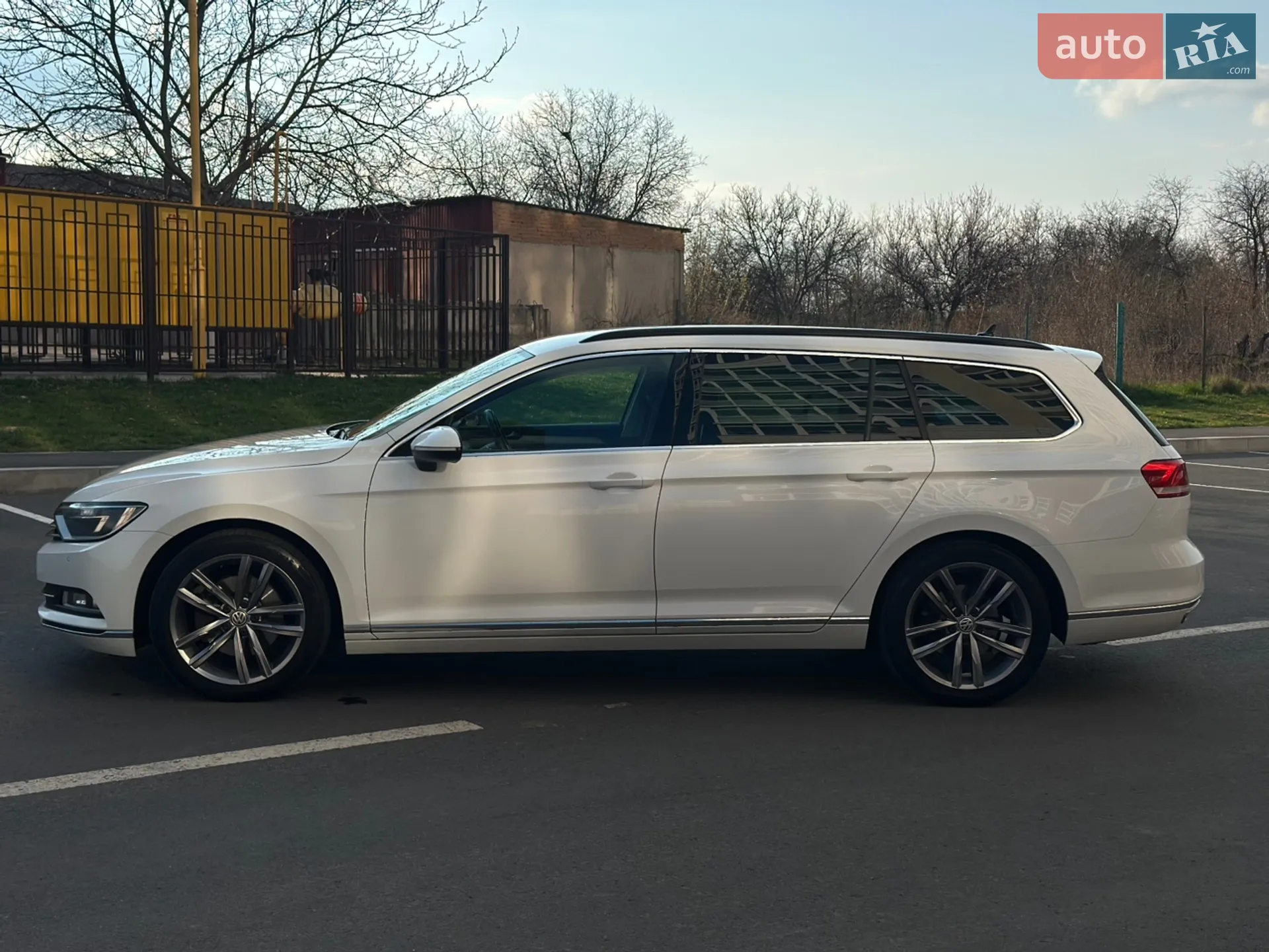 2017 Volkswagen Passat - мініатюра 6