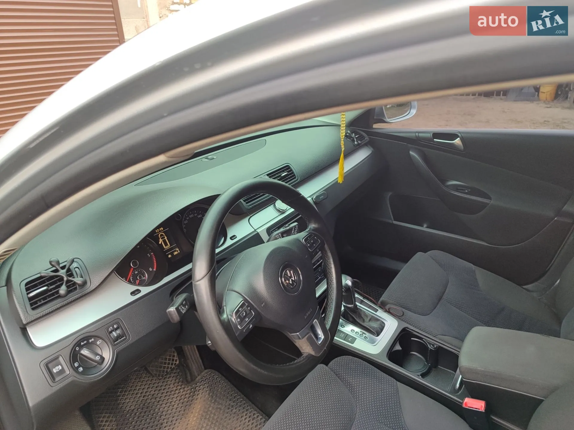 2010 Volkswagen Passat - мініатюра 8