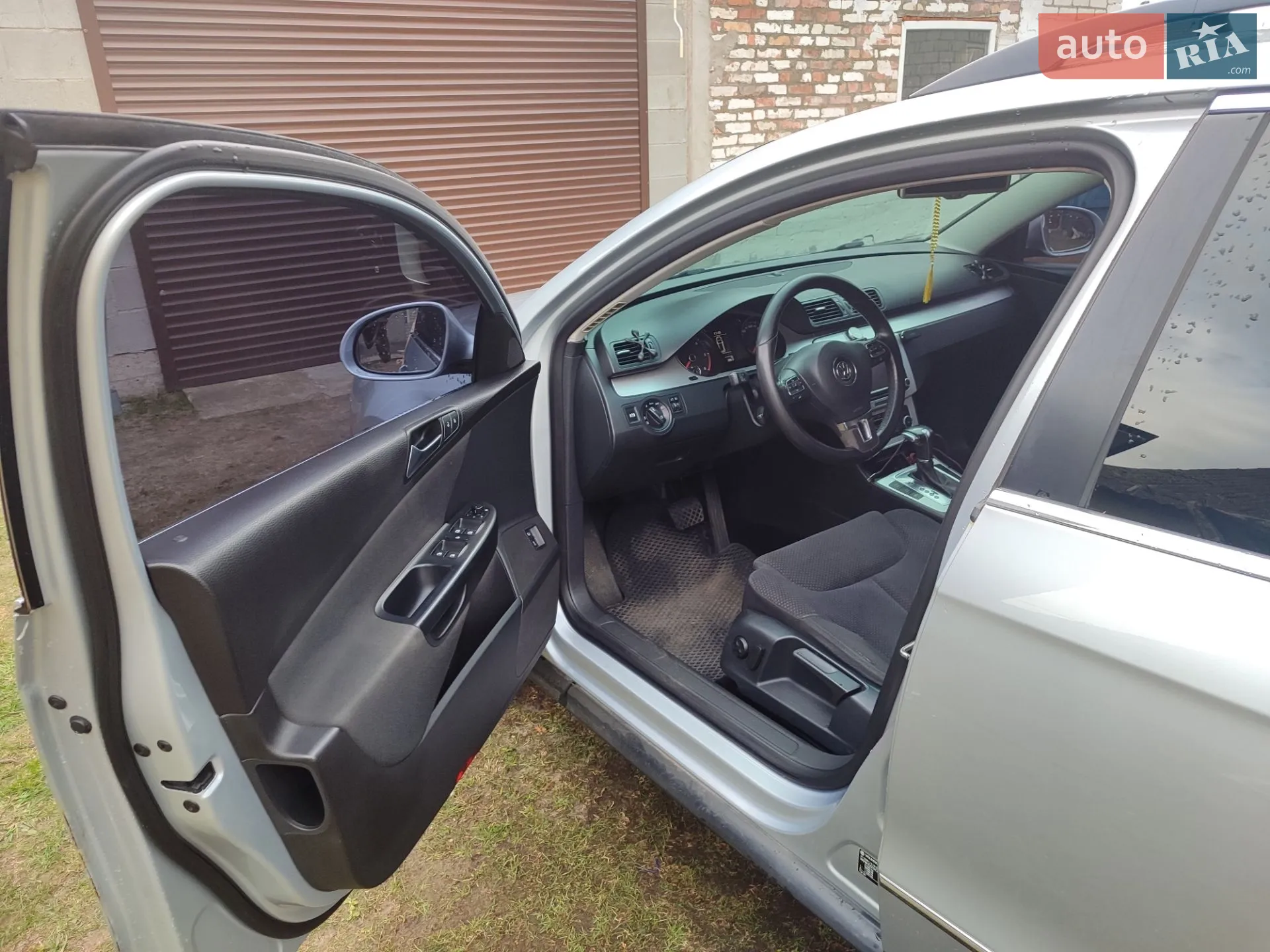 2010 Volkswagen Passat - мініатюра 9
