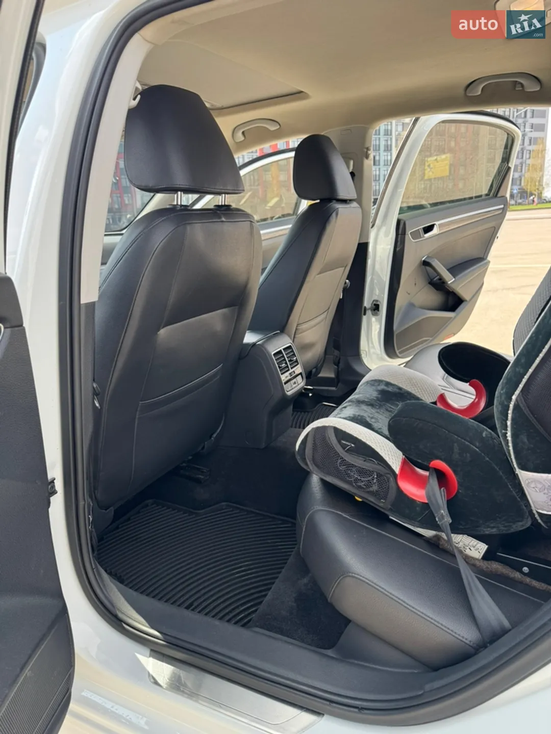 2015 Volkswagen Passat - мініатюра 14