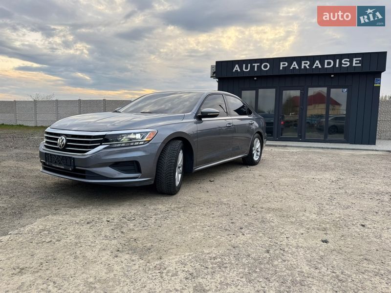Седан Volkswagen Passat 2019 в Луцке
