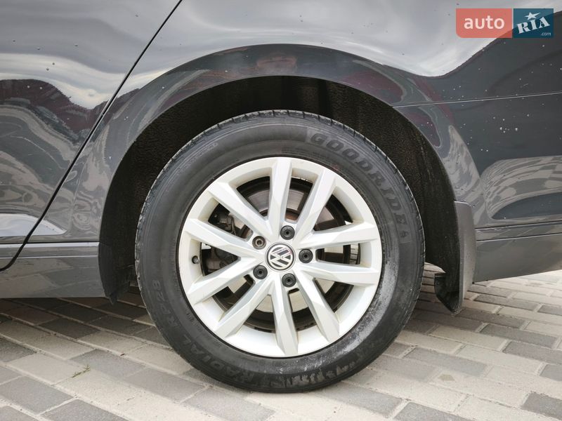 Универсал Volkswagen Passat 2016 в Львове