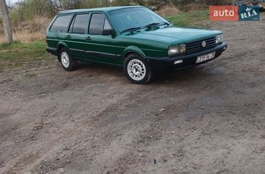 Універсал Volkswagen Passat 1987 в Калуші