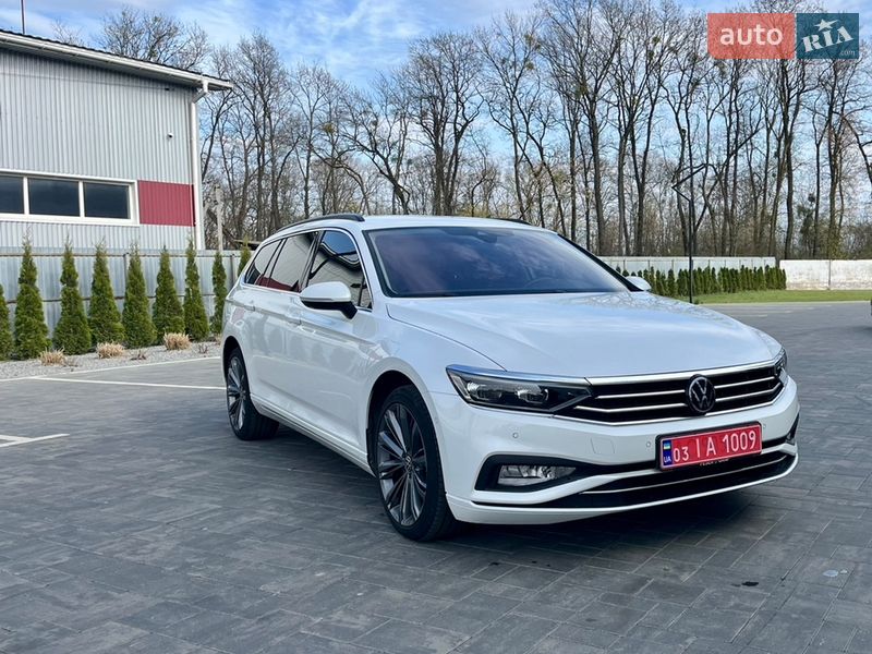 Volkswagen Passat 2022