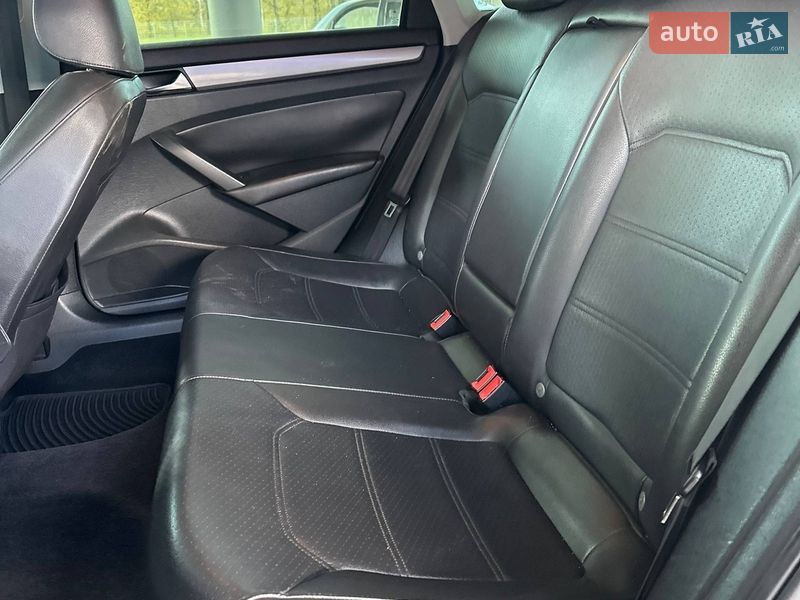 Седан Volkswagen Passat 2013 в Запорожье
